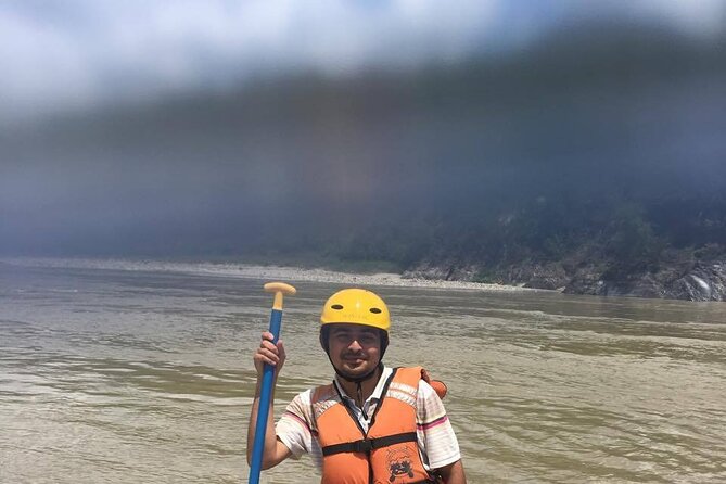 1 Night 2 Days Trishuli River Rafting Trip From Kathmandu With Private Car - Safety Setup: Gear, Staff, and the Pre-Raft Briefing
