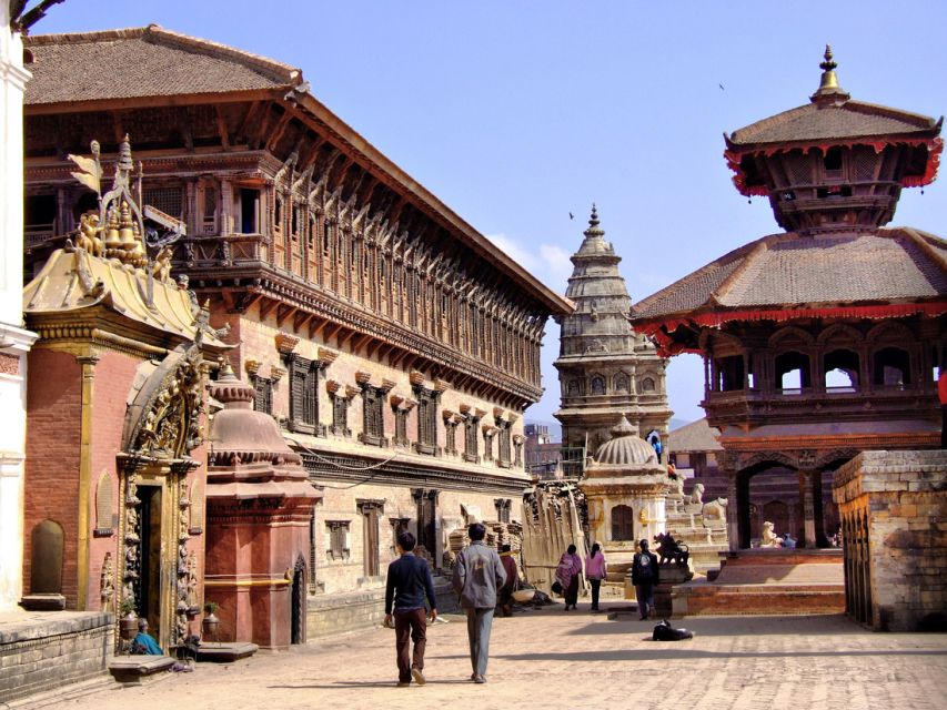 10 Days Nepal Adventure Tour from Kathmandu - Kathmandu Valley UNESCO day: Bhaktapur, Pashupatinath, Boudhanath, Swayambhunath