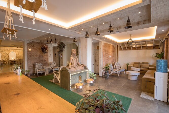 14 Day Ayurveda + Yoga Detox Retreat in Nepal - Who should book this retreat, and who should reconsider