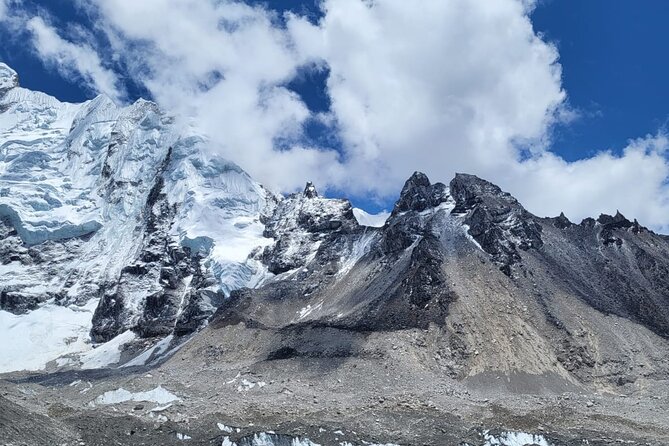 14-Day Everest Base Camp Trek - Kalapatthar sunrise and the long descent loop