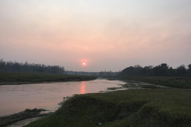 2 Nights 3 Days Chitwan Wildlife Jungle Safari Package Tour - Group size and the small-group feel (up to 15)