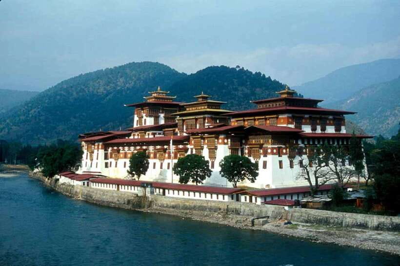 3 Days Bhutan Cultural Tour - Satsam Chorten to Taktsang: The Tiger’s Nest Cliffside Climb