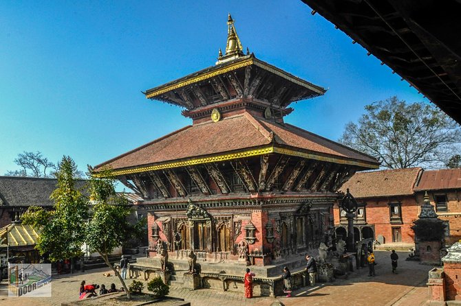4 UNESSCO World heritage sites of Kathmandu-private tour - Stop 1: Patan Museum and the art city vibe