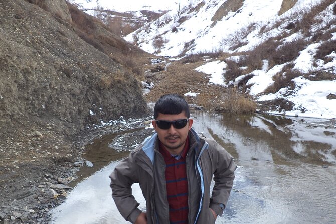 6 Days Muktinath Tour Package in Nepal - Day 1 in Kathmandu: Temple Time After Arrival