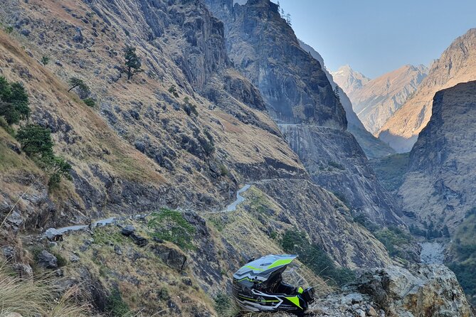 8-Day Guided Sightseeing Motorcycle Tour of Manang with Meals - Bandipur hilltown on Day 2: easing out of traffic and into views