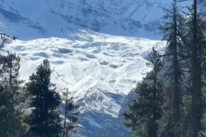 8 Days Private Guided Trekking in Annapurna Circuit with Pickup - Day by Day: Dhikur Pokhari to Upper Pisang (and Why Upper Pisang Is a Good Move)