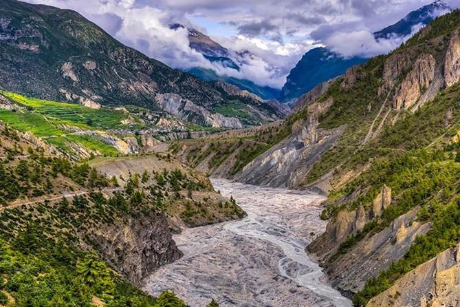 Annapurna Circuit with Tilicho Lake Trek - Getting from Kathmandu to the trail: long road, then real hiking