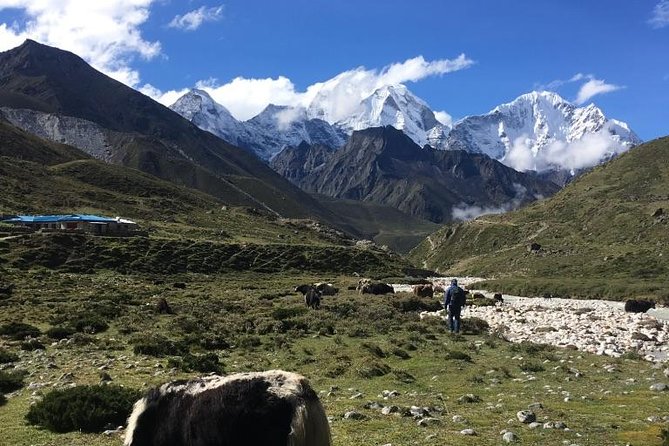 Everest base camp flight over by Helicopter from Kathmandu - Kalapathar Landing for 10 Minutes: How to Make It Count