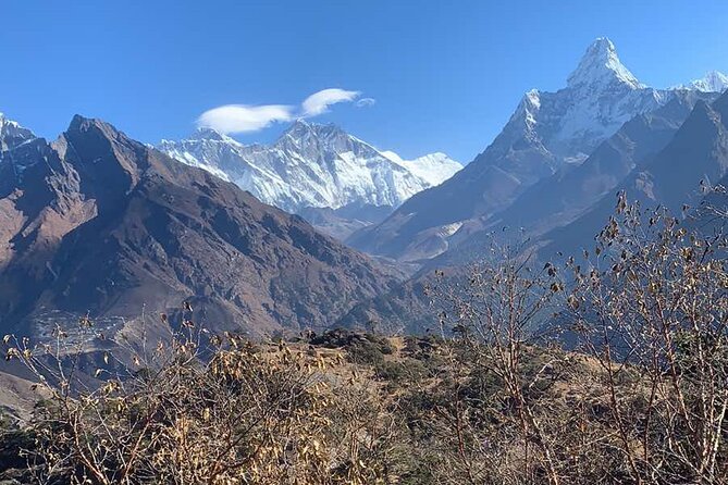 Everest Base Camp Helicopter Tour landing at Everest View Hotel - What to Wear: Cold-Weather Reality for 0°C to -2°C