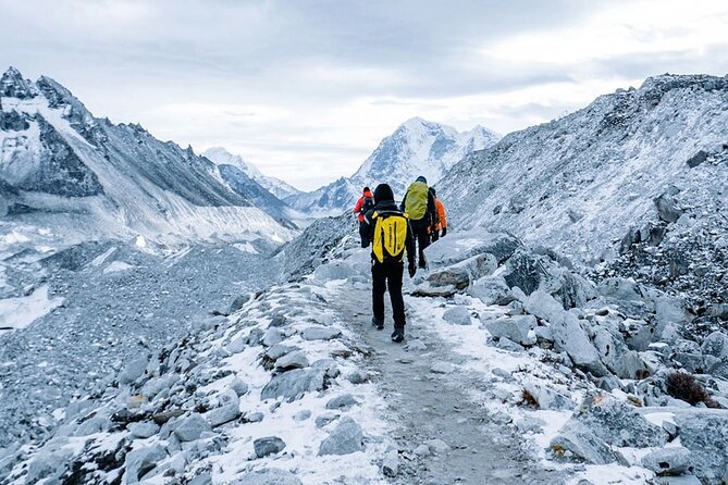 Everest Base Camp Trek with Helicopter Return to Lukla - 10 Days - Tengboche to Namche Bazaar: Monastery Stops and Breathing Room