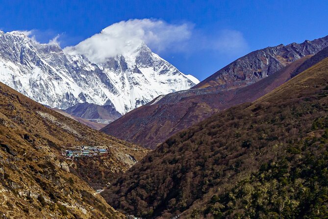 Everest Base Camp Trekking - 13 Day - Following the Dudh Koshi to Namche Bazaar (Day 3): your first big view payoff