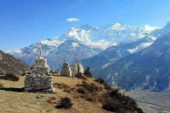 Everest Base Camp With Chola Pass via Gokyo Lakes - Lobuche to Gorak Shep: the last push toward Everest Base Camp