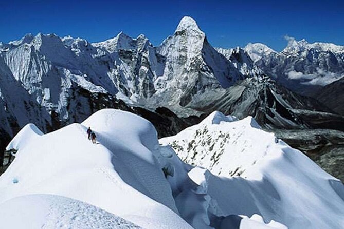 Everest Base Camp with Island Peak - Everest Base Camp: the payoff of day after day uphill