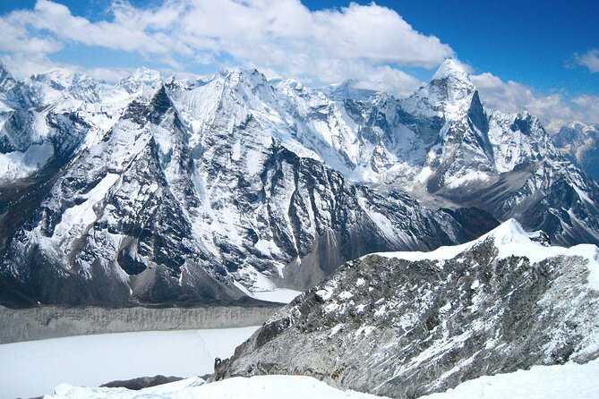 Everest Base Camp with Island Peak - Price reality check: $3,190 for 17 days—what makes it worth (or not) the money