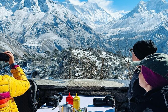 Everest Helicopter Tour - The return loop: refueling at Syangboche and back to Kathmandu