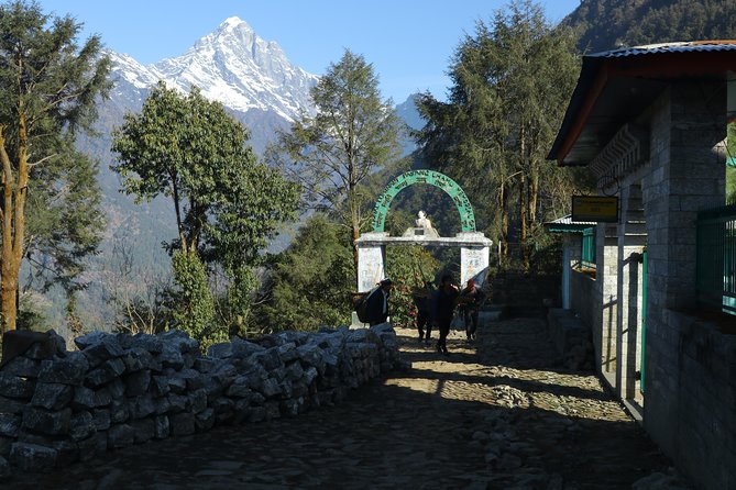 Everest Short Trek – 5 Days - The real pitch: an Everest-region intro with big mountain payoffs