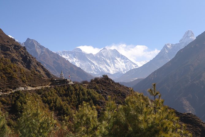 Everest Short Trek – 5 Days - What’s included on the trail: guide, tea houses, and daily fuel