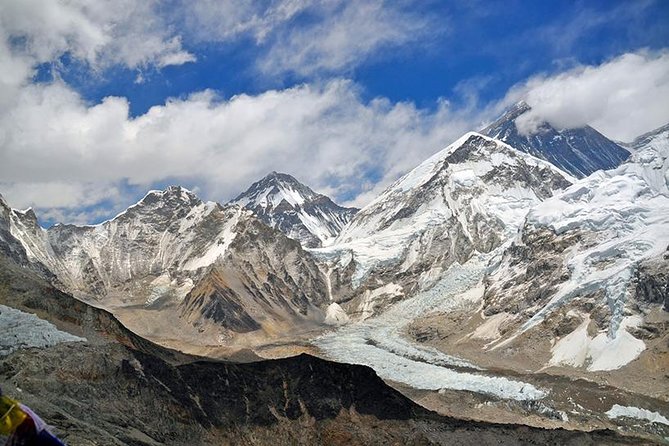 Everest Three Pass Trek - Day 1–2: flying into Lukla and settling into the Dudh Koshi rhythm