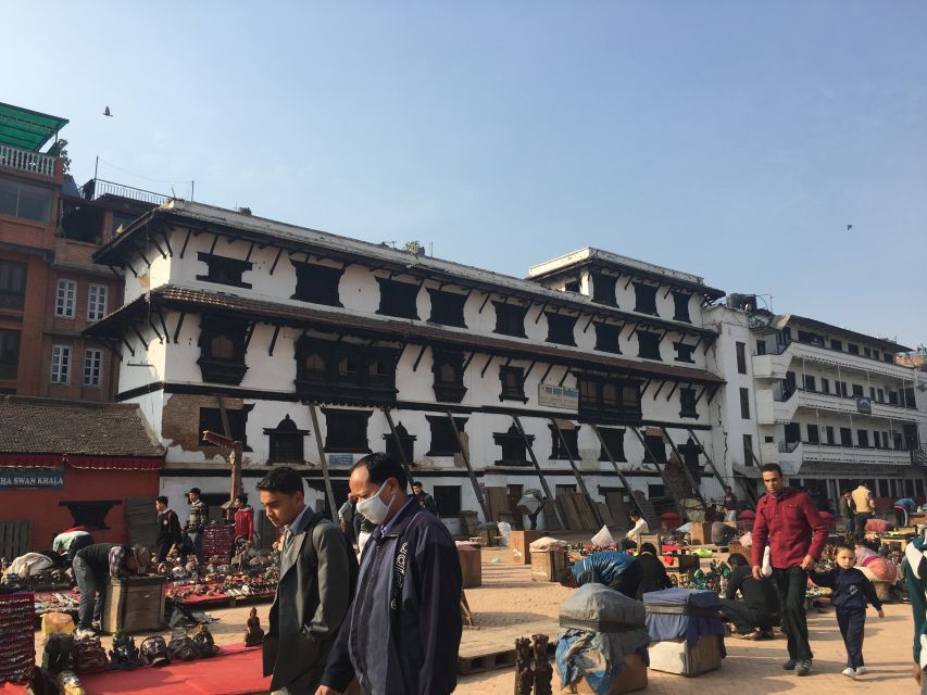 "Explore Kathmandu Rich Heritage: City Highlights Bus Tour" - A 6-hour UNESCO route that actually works