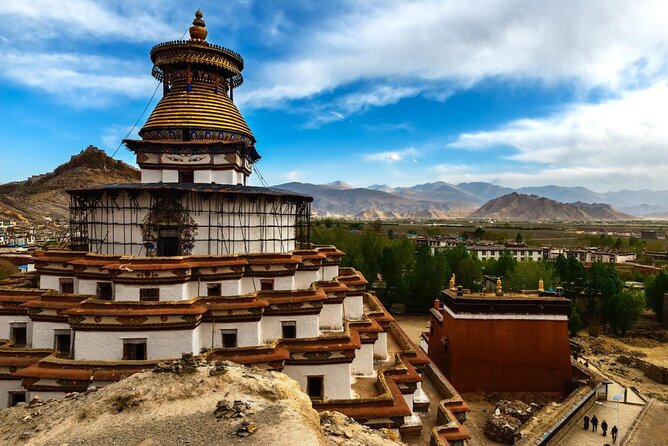 Fixed Departure Tibet Overland Group Joining Tours. - Shigatse day: Gyatchu La (5,220m) and the feeling of high travel