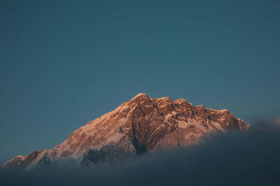 From Kathmandu: 1 hour Panoramic Everest Flight - The In-Air Plan: How the Flight Lines Up Mountains in Real Time