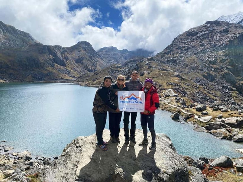 From Kathmandu: 5-Day Gosaikunda Lake Trek - When to go: clear skies make the Langtang views pop