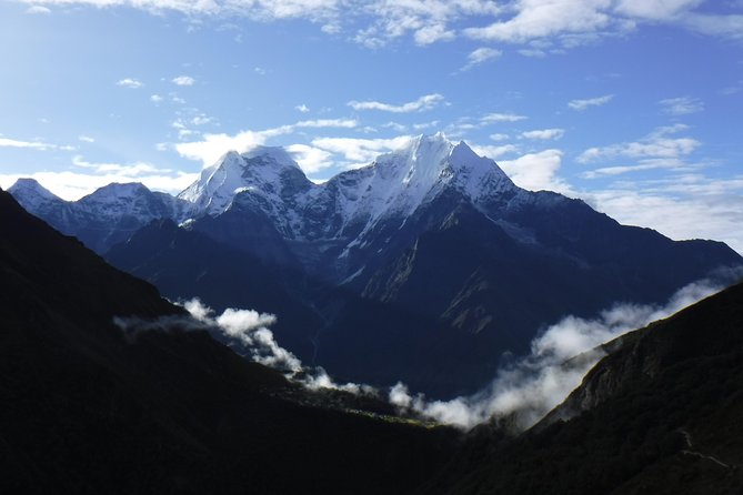 Gokyo Lakes, Gokyo Ri Trekking Package - 10 Days - Day 3: Namche Acclimatization, Museum Stops, and a Controlled Pace
