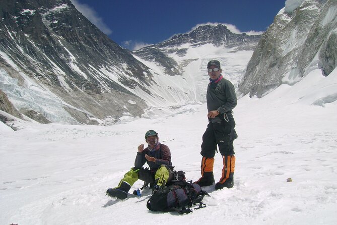 Guided Everest expedition 2024- Nepal side - Everest from Kathmandu: what the 60-day plan really buys you