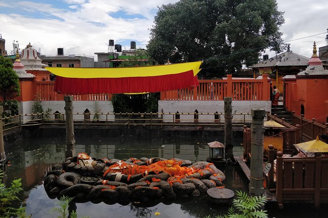 Historical Kathmandu - Guhyeshwari Shaktipeeth: a tight 30 minutes beside Pashupatinath