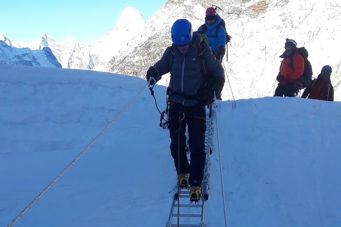 Island Peak Climbing - 20 Days - Kala Pattar on Day 11: Big Altitude, Big Perspective, Then Down