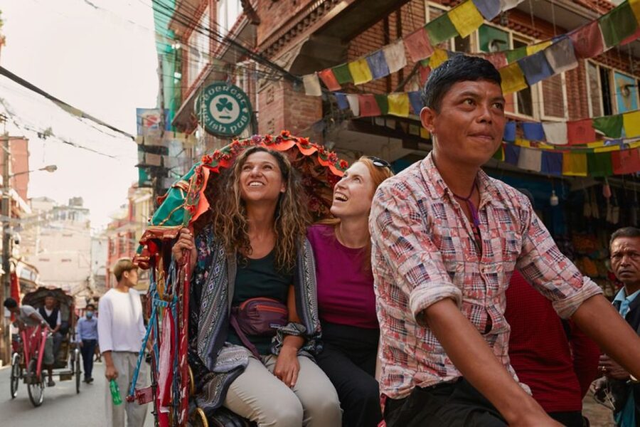 Kathmandu at Sunset: Explore the City on Rickshaw - Sigal Shrine: A Quiet Reset in a Narrow Alley
