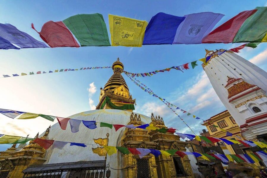Kathmandu: Chandragiri cable car & Swayambhunath Tour - Lunch Break and the Rhythm Before Swayambhunath