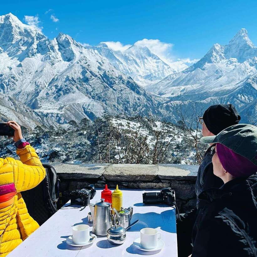 Kathmandu: Everest Helicopter Tour with Landing & Breakfast - Price and value: what you’re really paying for