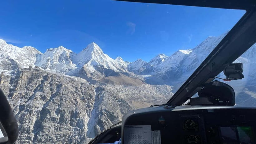 Kathmandu: Everest Helicopter Tour with Landing & Breakfast - Should you book this Kathmandu Everest helicopter tour?