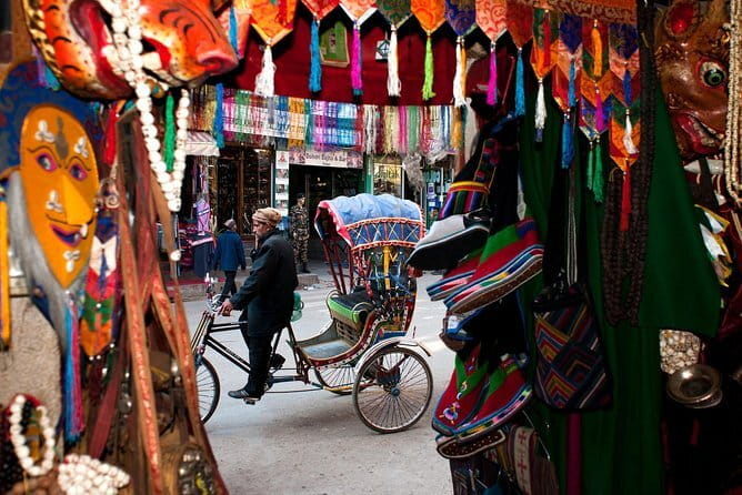 Kathmandu Food & Drink and Shopping Rickshaw Tour - What you’ll actually eat: more than one meal, more than one style