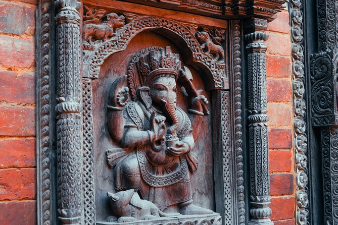 Kathmandu Full Day Sightseeing Tour - Stop 2: Patan Durbar Square for 1 Hour 5 Minutes of Malla-Era Culture