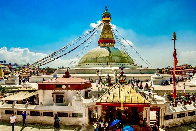 Kathmandu: Full Day Top 4 UNESCO Tour with Lunch - Private/Group - Swayambhunath Monkey Temple: starting strong on a hilltop