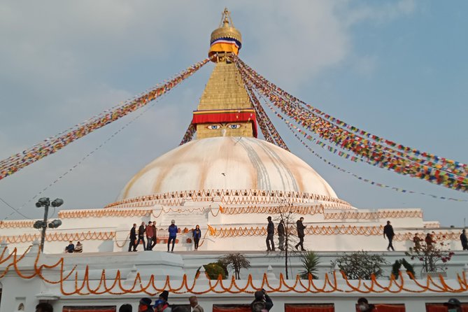 Kathmandu introductory tour, a typical day trip in Kathmandu - Your guide shapes the whole day: Siri and Sheree in the spotlight
