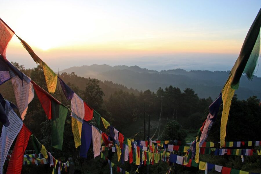 Kathmandu: Nagarkot Sunrise Tour with Day Hike - Key highlights worth waking up for