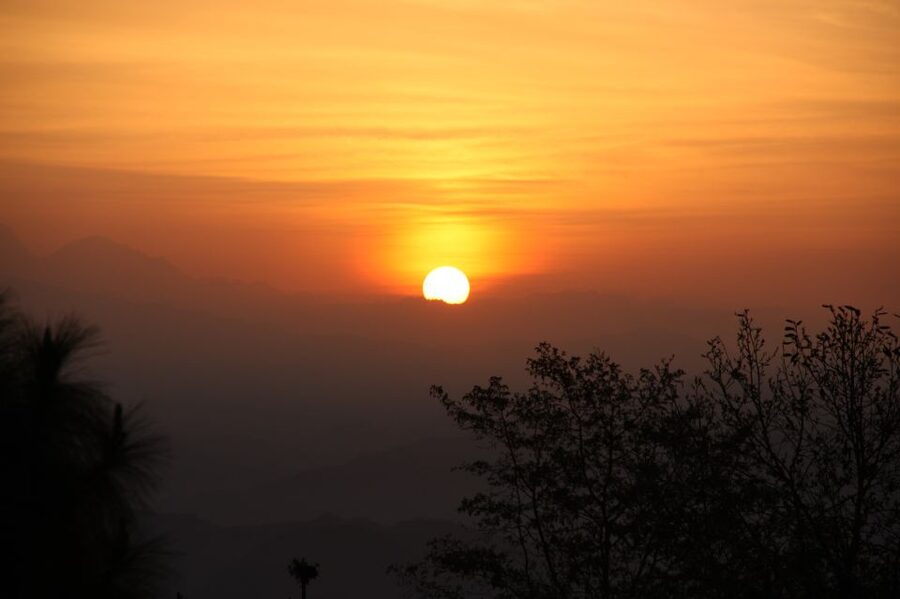 Kathmandu: Nagarkot Sunrise Tour with Day Hike - Why Nagarkot sunrise feels different from a quick photo stop