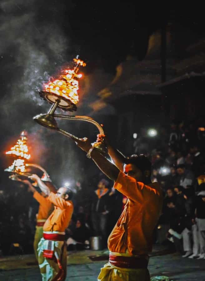 Kathmandu: Pashupatinath Aarati & Cremation Evening Tour - Your guide’s job: helping you behave respectfully