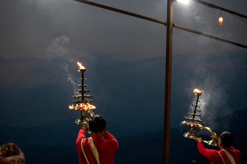 Kathmandu: Pashupatinath Evening Aarati Tour Private/Group - Temple complex time: what the guided walk actually gives you