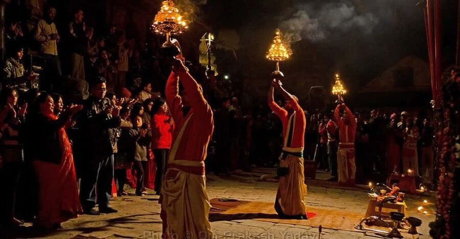 Kathmandu: Pashupatinath Temple Aarti Night Tour - Pashupatinath After Dark: Why the Night Tour Works