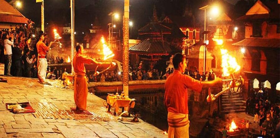 Kathmandu: Pashupatinath Temple Evening Aarati Tour - Photography without getting in the way