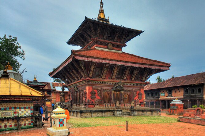 Kathmandu: Private/Group Tour to 7 UNESCO Sites with Lunch - Who should book this UNESCO seven-site tour