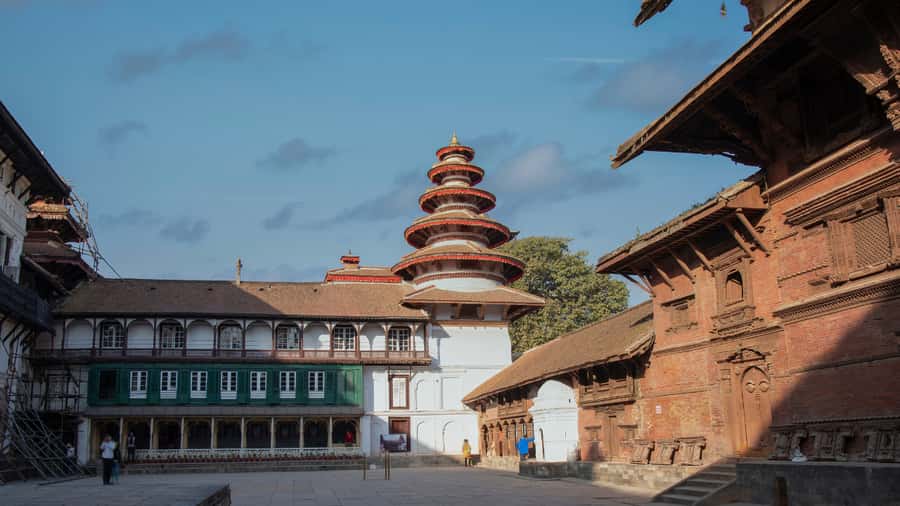 Kathmandu: Private Patan and Bhaktapur Sightseeing Tour - Nyatapole Temple, Golden Gate, and the 55 Window Palace
