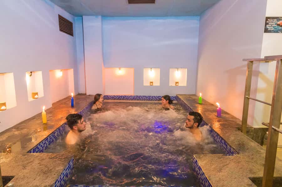 Kathmandu: Spa Package with Massage, Facial and Bath - 3 hours in the spa: how the dayblock actually works