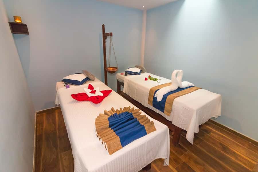 Kathmandu: Spa Package with Massage, Facial and Bath - Sauna, steam, and jacuzzi access: unlimited time, shared space reality check
