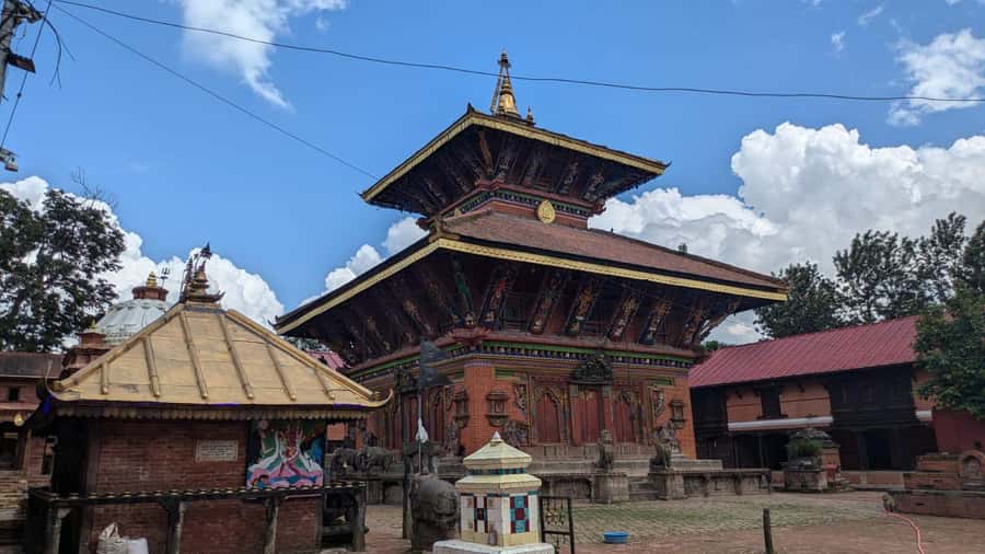 Kathmandu: UNESCO Heritage Site Private & Guided Tour - Price and logistics: what $59 really buys you