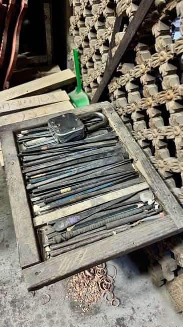 Kathmandu: Wood Carving Workshop with Local Artisan (Thamel) - Who should book this wood carving class